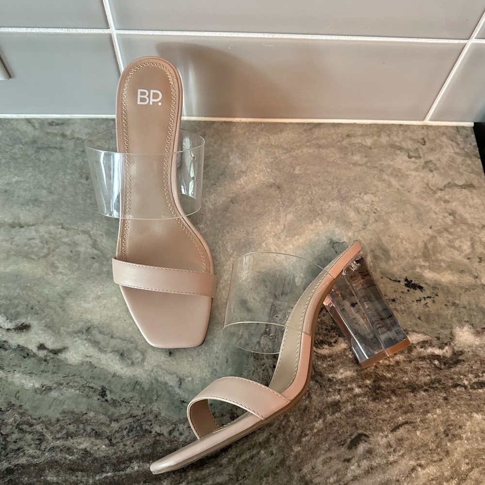 NWT BP Naomi Block Heel Sandal Size 7.5